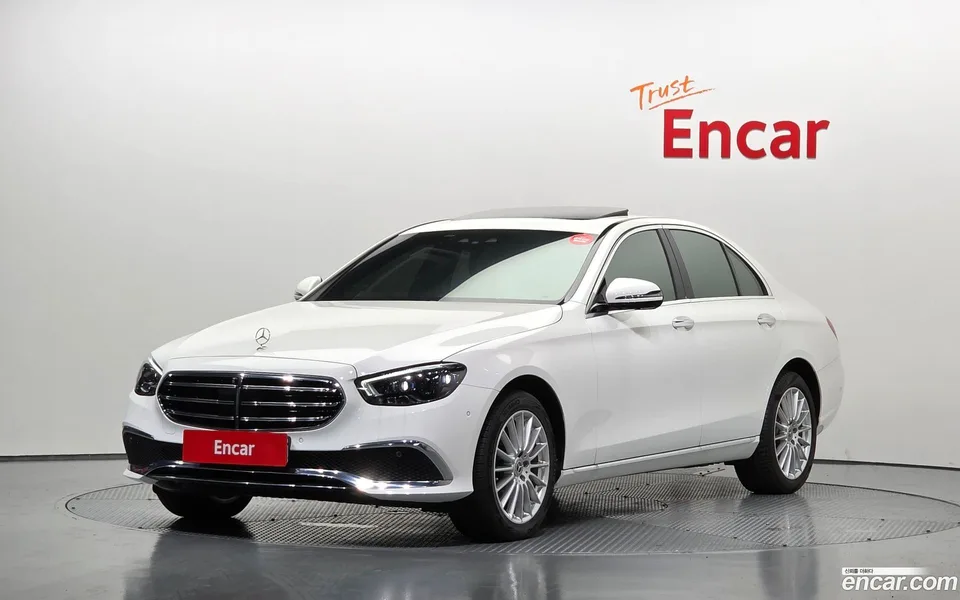 Mercedes-Benz E-Class E220d 4MATIC 2023 — photo 1, buy with delivery to Moscow