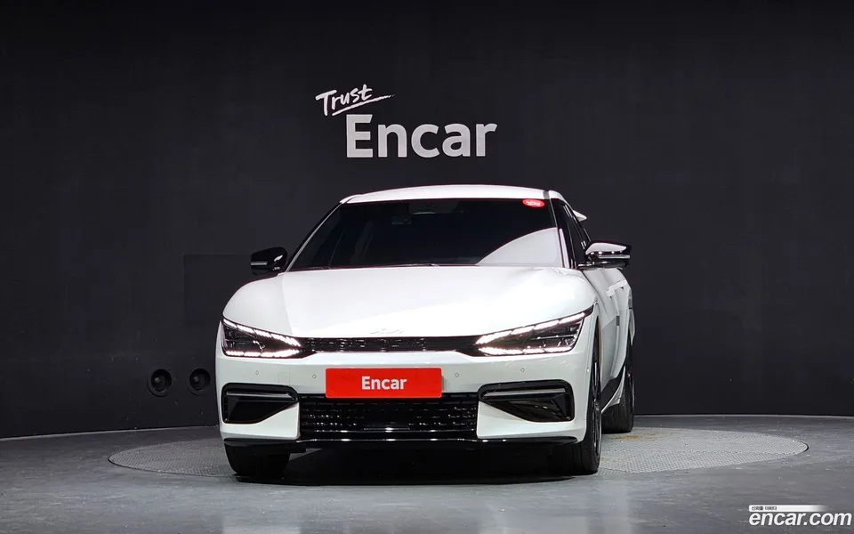 Kia EV6 4WD 2023 — thumbnail 3