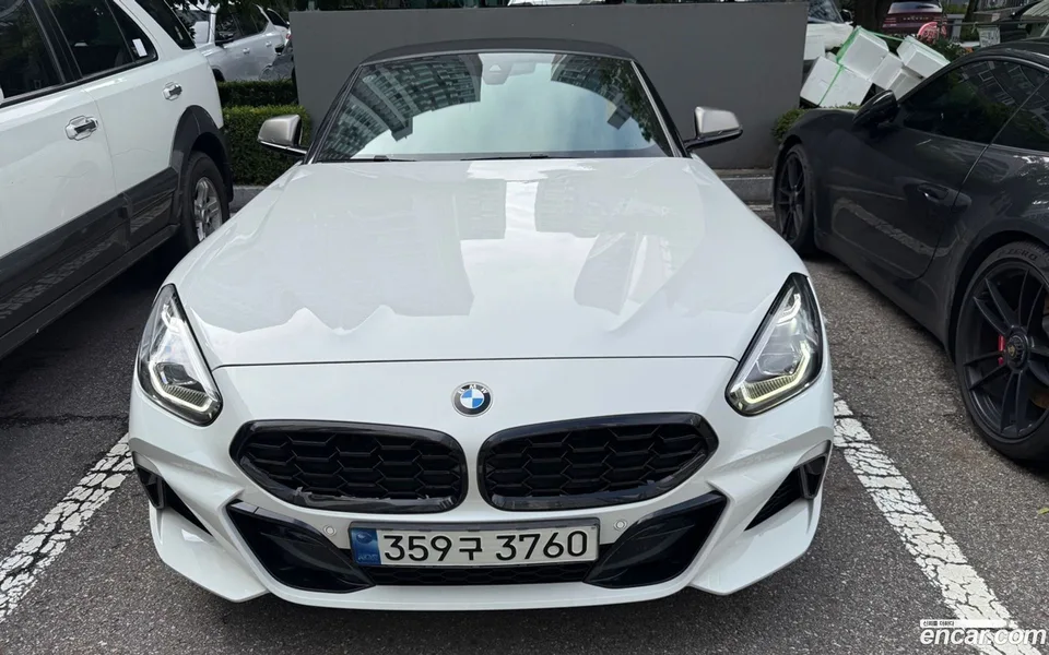 BMW Z4 M40i 2022 — photo 1, buy with delivery to Moscow