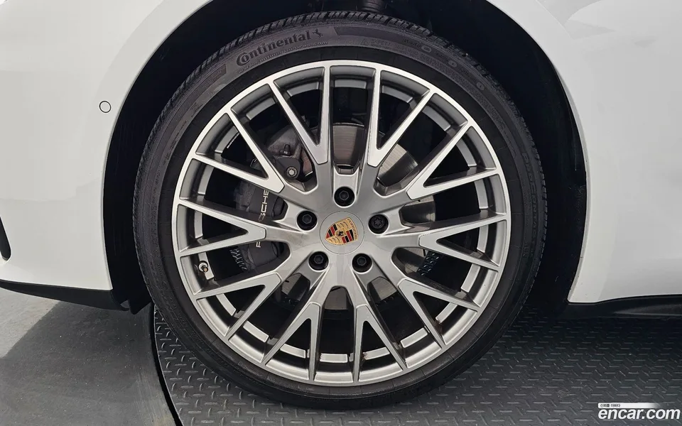Porsche Panamera (976) 2.9 AWD 2024 — миниатюра 2