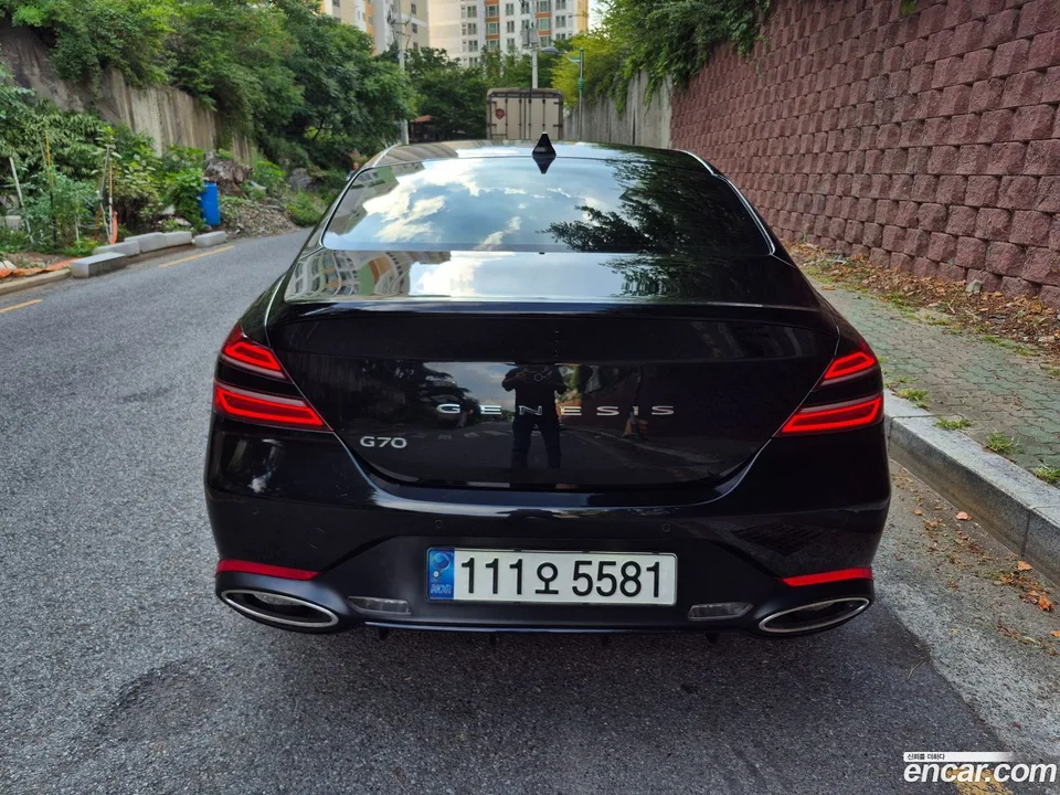 Genesis G70 3.3T 2WD 2022 — thumbnail 4
