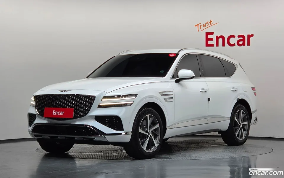 Genesis GV80 2.5T 2WD 2024 — photo 1, buy with delivery to Moscow