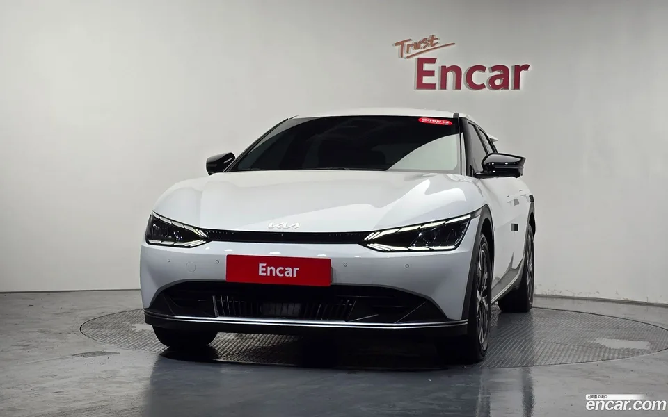 Kia EV6 4WD 2023 — thumbnail 3