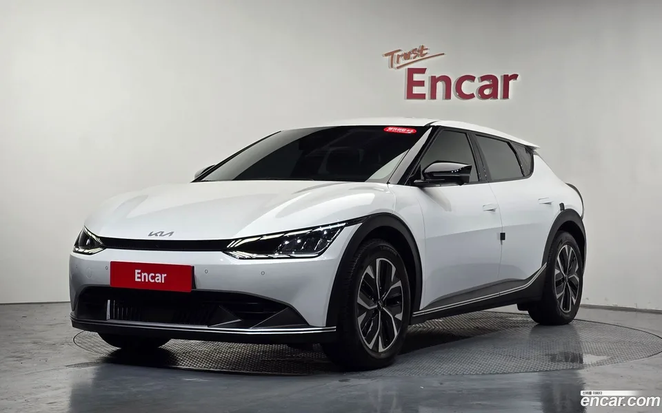 Kia EV6 4WD 2023 — photo 1, buy with delivery to Moscow