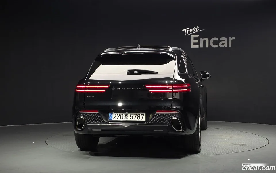 Genesis GV70 2.5T 2WD 2023 — thumbnail 4