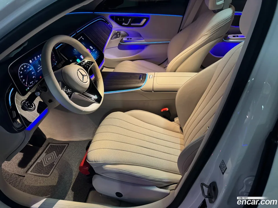 Mercedes-Benz E-Class E300 4MATIC 2025 — миниатюра 2