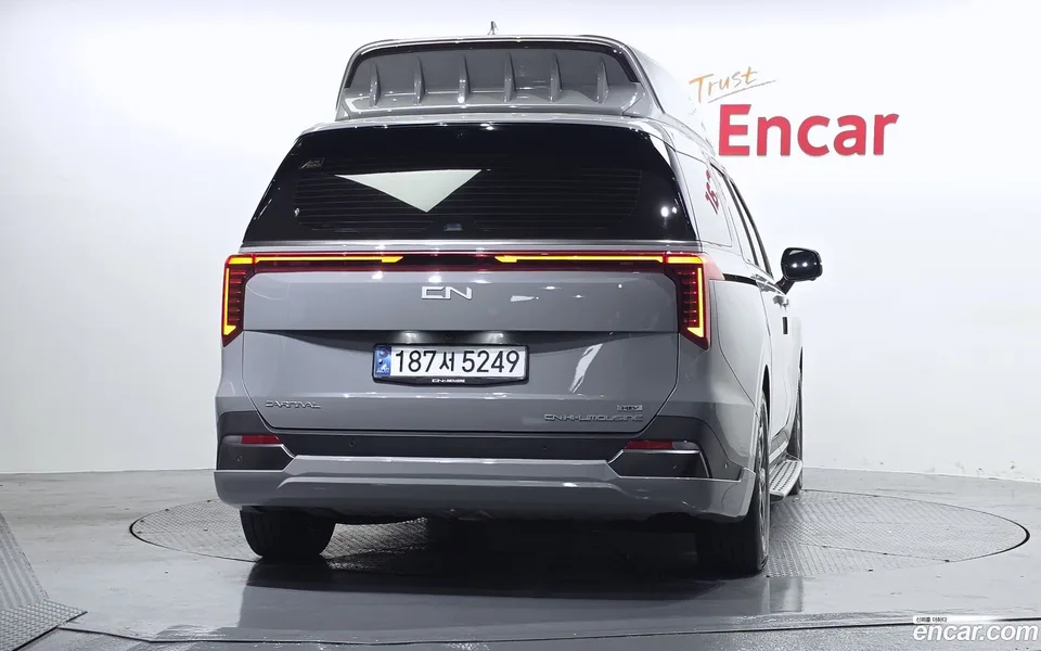 Kia Carnival HEV 9 () 2025 — thumbnail 4