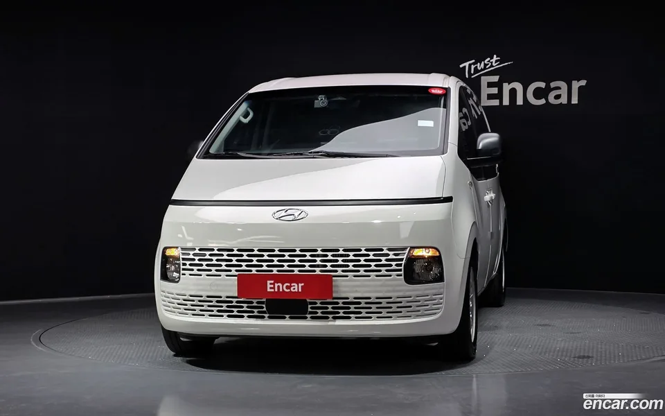 Hyundai Staria 5 2022 — thumbnail 3