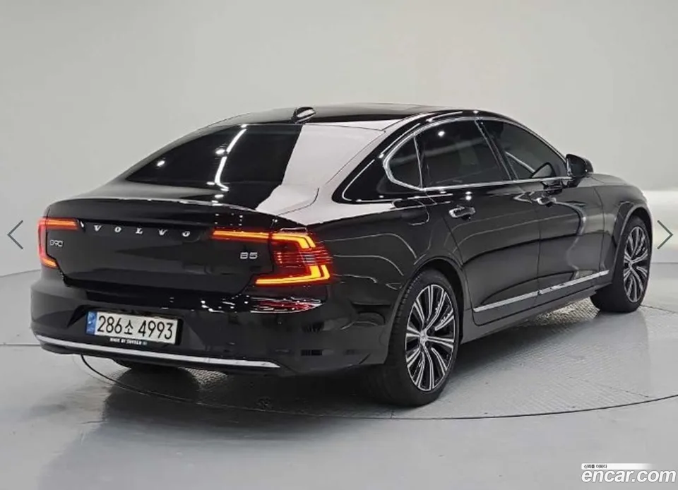 Volvo S90 B5 2022 — thumbnail 4