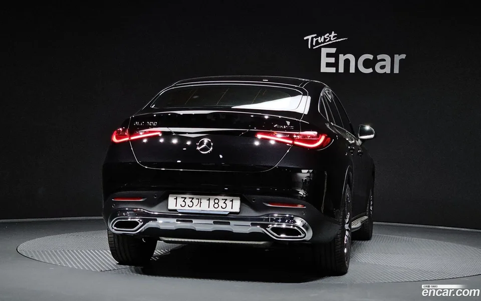 Mercedes-Benz GLC-Class GLC300 4MATIC 2025 — thumbnail 4