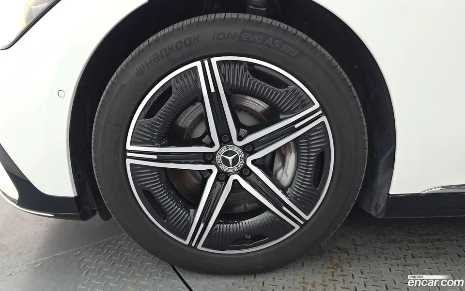 Mercedes-Benz EQE EQE350+ 2023 — thumbnail 2