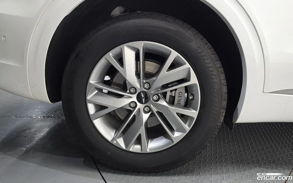 Genesis GV70 2.5T 2WD 2025 — thumbnail 5