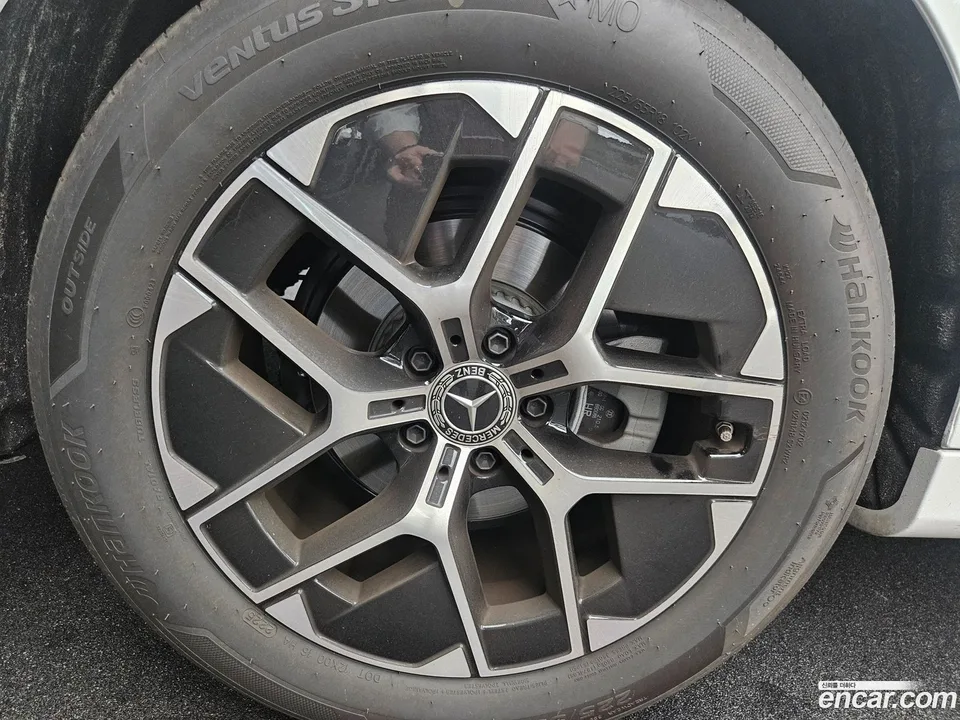 Mercedes-Benz E-Class E200 2026 — thumbnail 2
