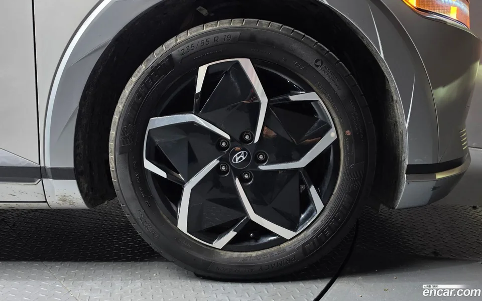 Hyundai Ioniq 5 2024 — thumbnail 2