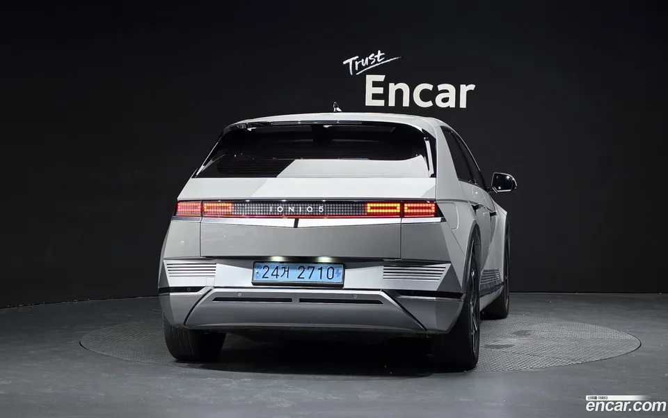 Hyundai Ioniq 5 2024 — thumbnail 4