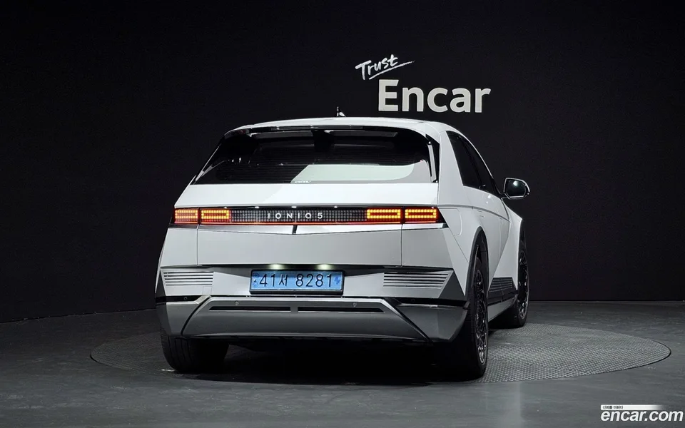 Hyundai Ioniq 5 2024 — thumbnail 4