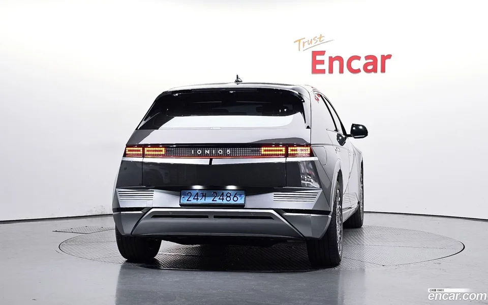 Hyundai Ioniq 5 2024 — thumbnail 4