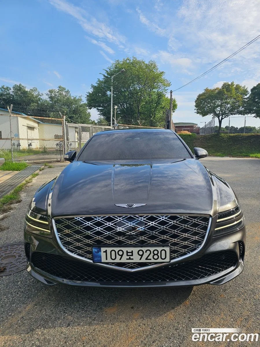 Genesis G80 2.5 AWD 2025 — фото 1, купить с доставкой в Москву