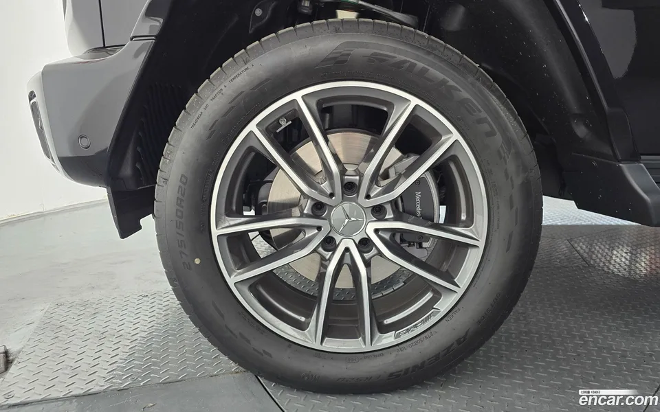 Mercedes-Benz G-Class G450d 2025 — thumbnail 2