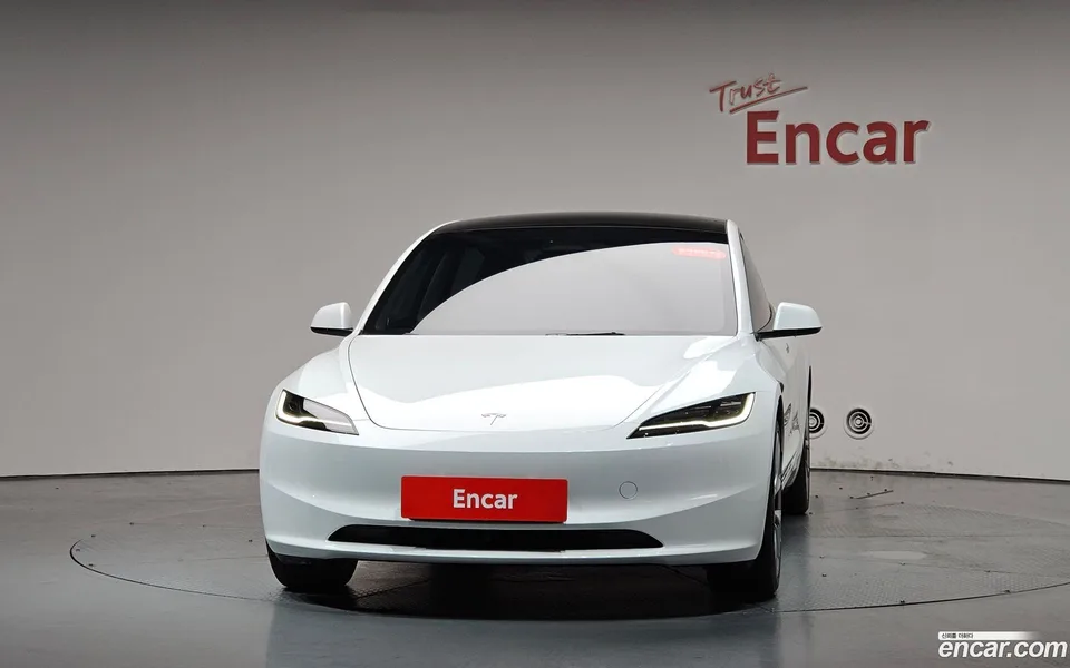 Tesla Model 3 RWD 2025 — thumbnail 3