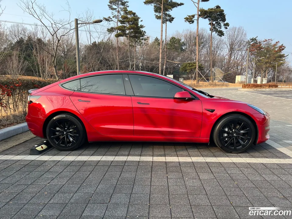 Tesla Model 3 AWD 2022 — thumbnail 3