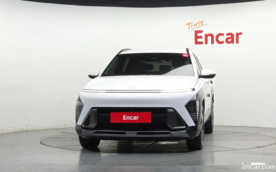 Hyundai Kona Hybrid 2023 — миниатюра 3