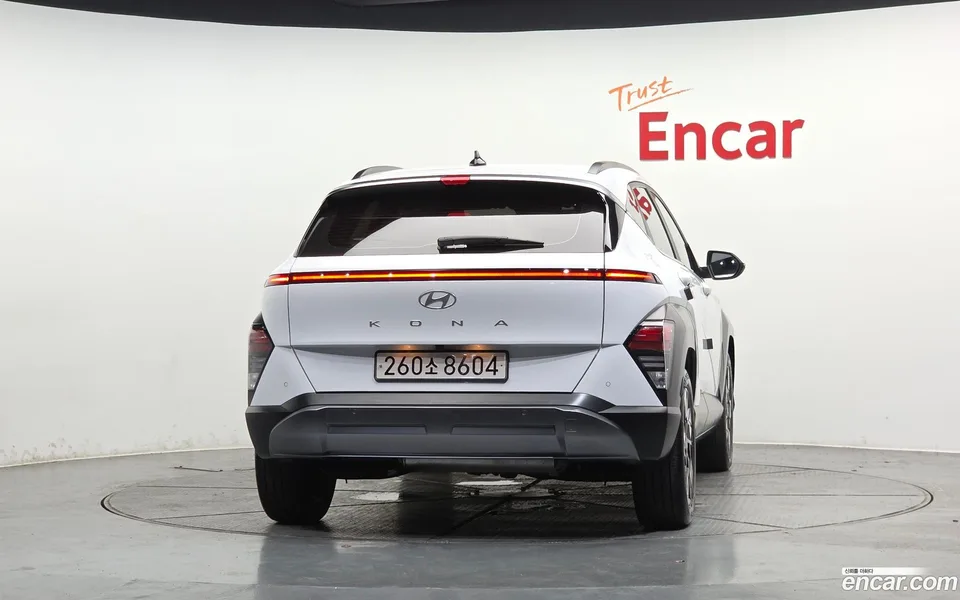 Hyundai Kona Hybrid 2023 — миниатюра 4