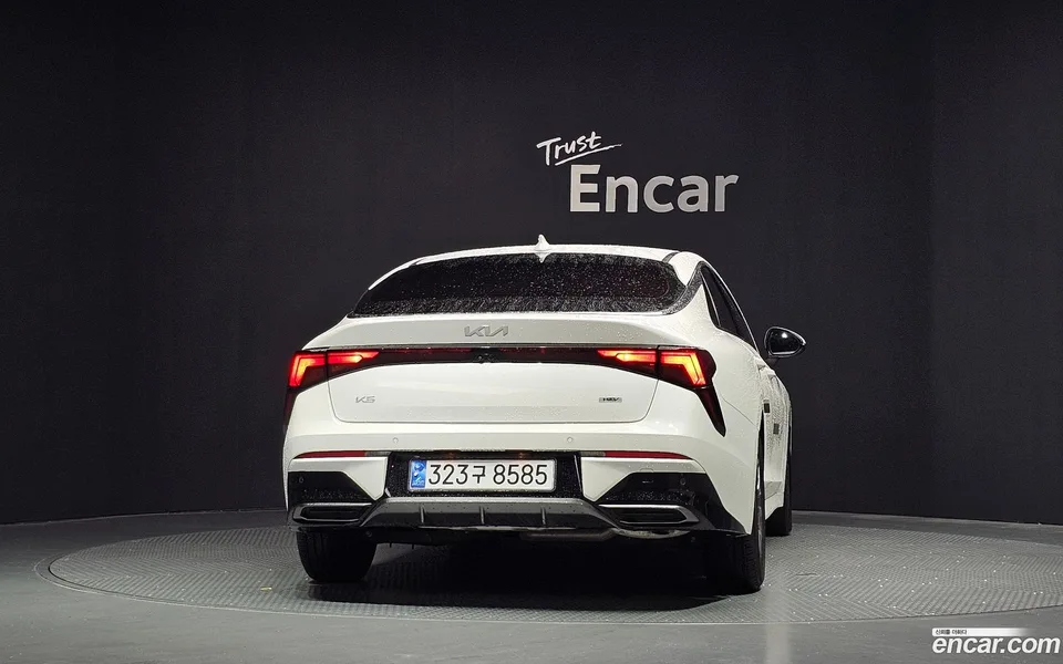 Kia K5 Hybrid 2025 — thumbnail 4