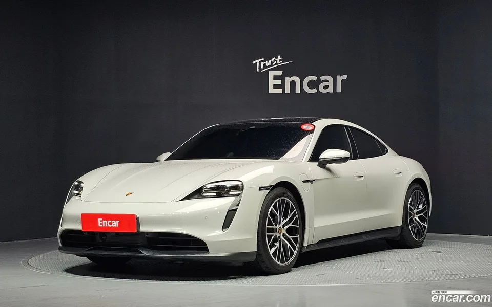 Porsche Taycan 2023 — фото 1, купить с доставкой в Москву