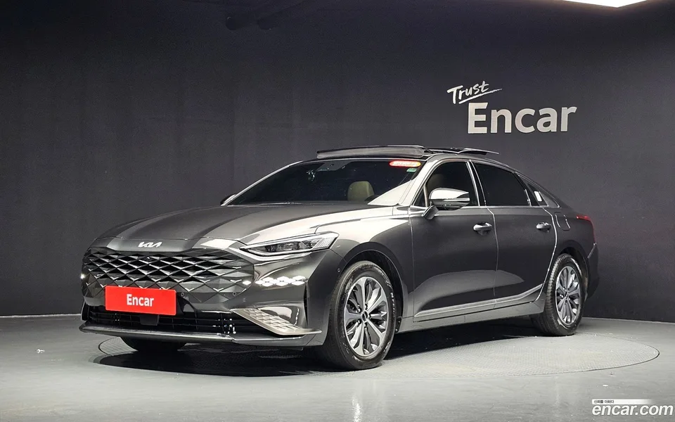 Kia K8 Hybrid 2022 — photo 1, buy with delivery to Moscow