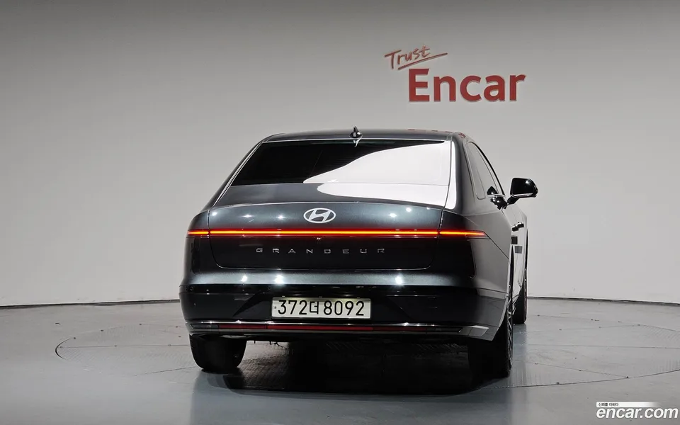Hyundai Grandeur Hybrid 2024 — thumbnail 4