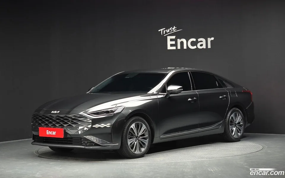 Kia K8 Hybrid 2023 — photo 1, buy with delivery to Moscow