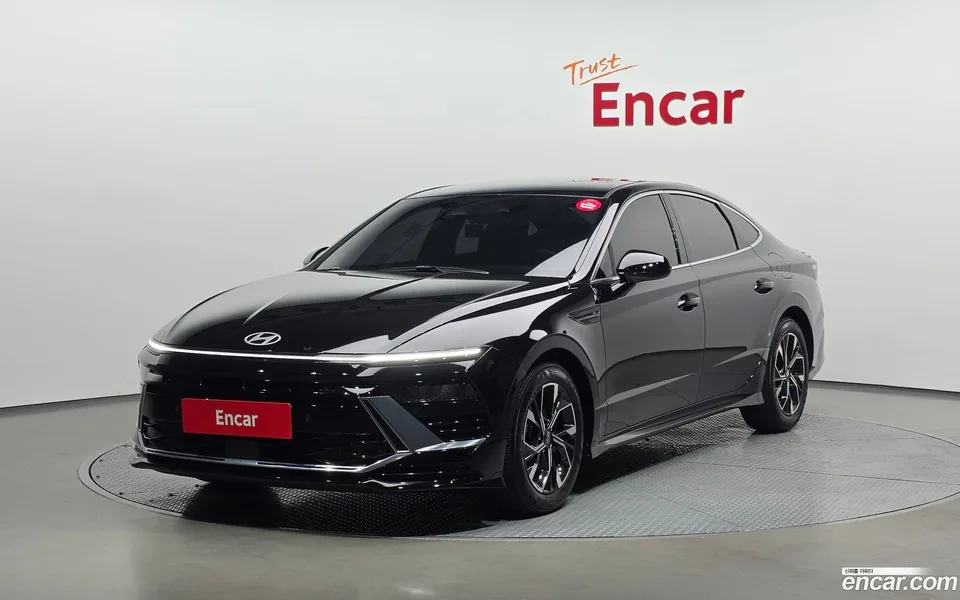 Hyundai Sonata The Edge 2.0 2023 — photo 1, buy with delivery to Moscow