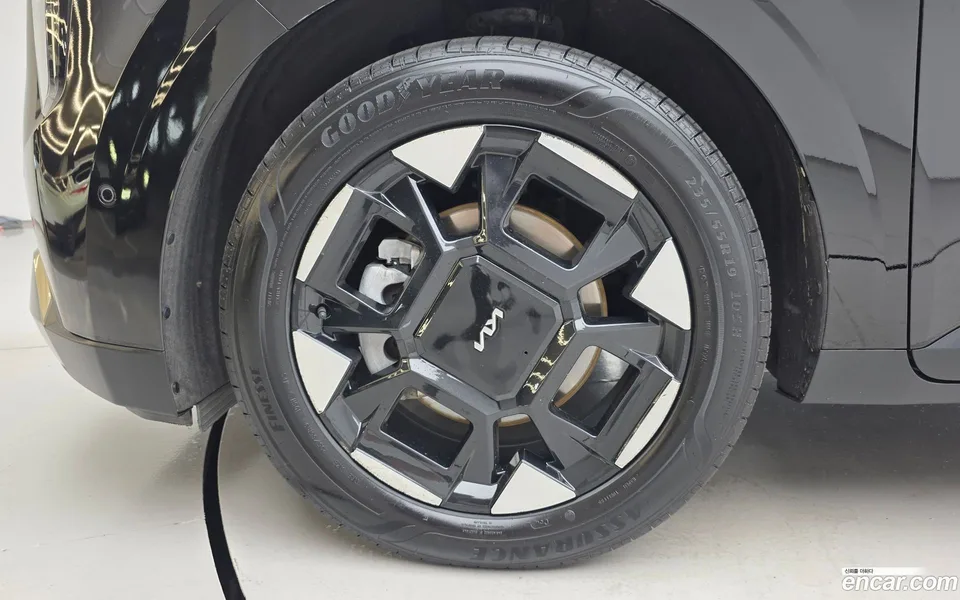 Kia Carnival HEV 9 2024 — thumbnail 2