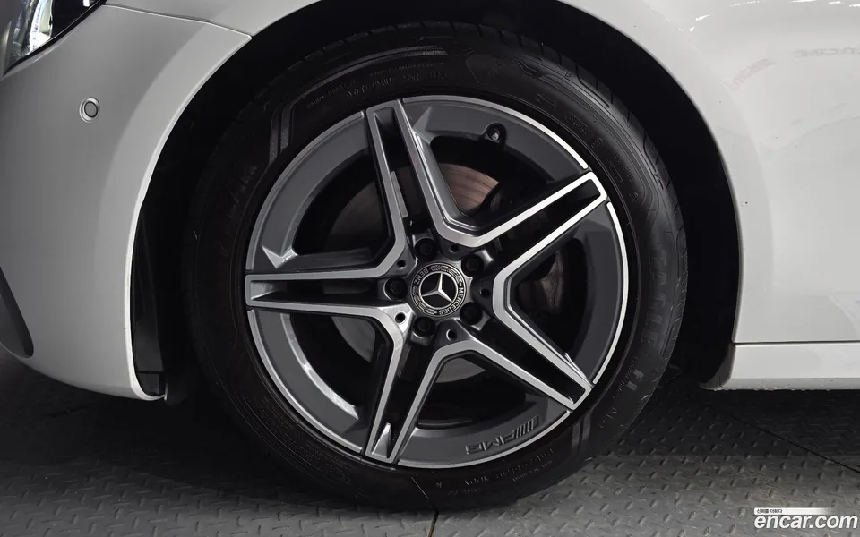 Mercedes-Benz E-Class E250 AMG Line 2022 — thumbnail 5