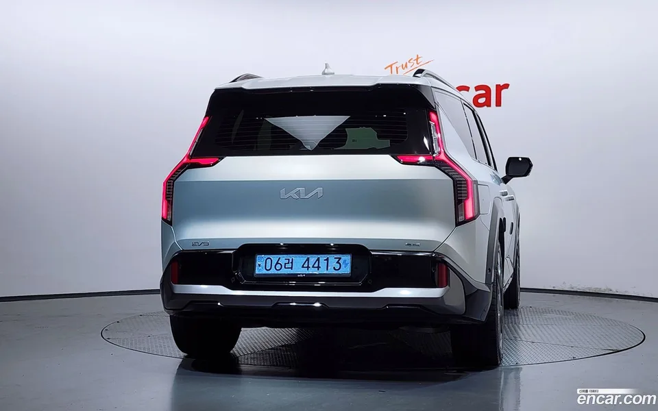 Kia EV9 4WD 2024 — thumbnail 4
