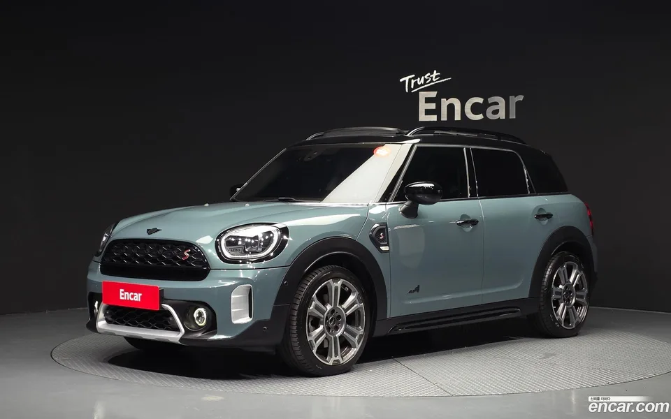 MINI Cooper S Countryman ALL4 2023 — photo 1, buy with delivery to Moscow