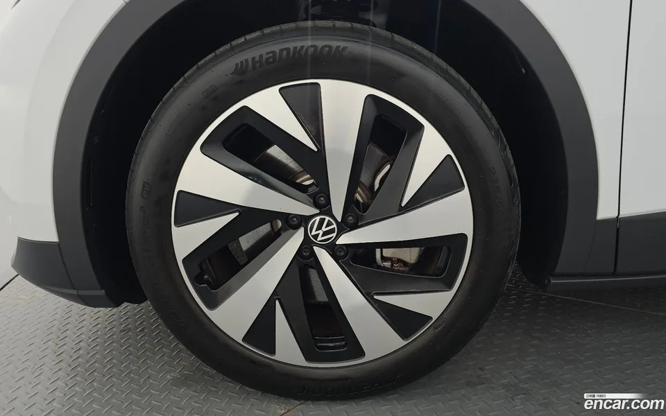 Volkswagen ID.4 2023 — thumbnail 5