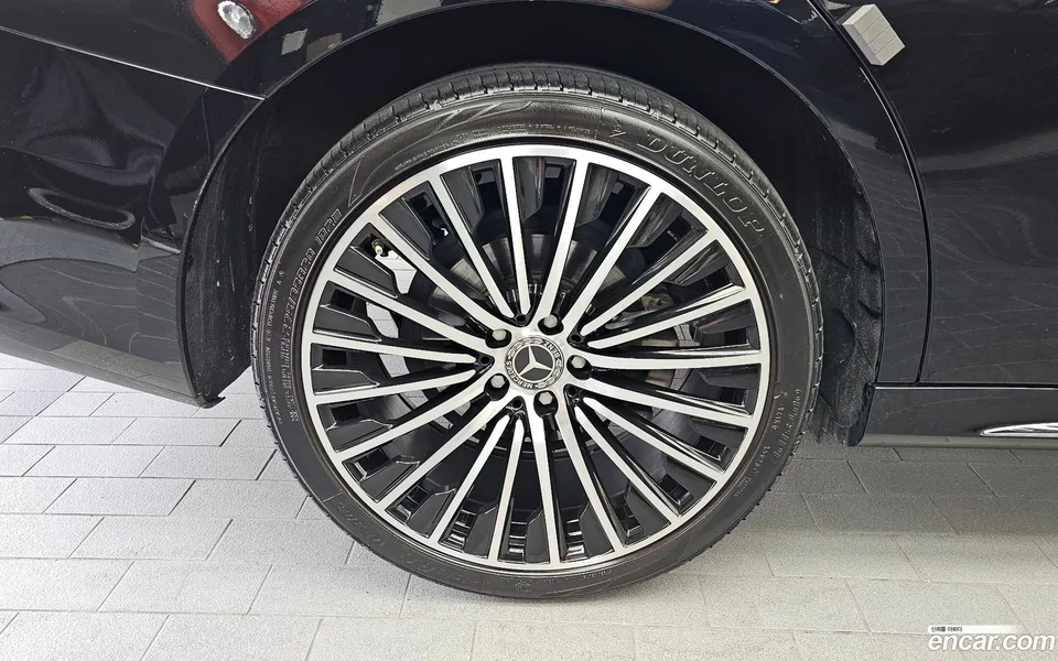 Mercedes-Benz E-Class E220d 4MATIC 2024 — thumbnail 2