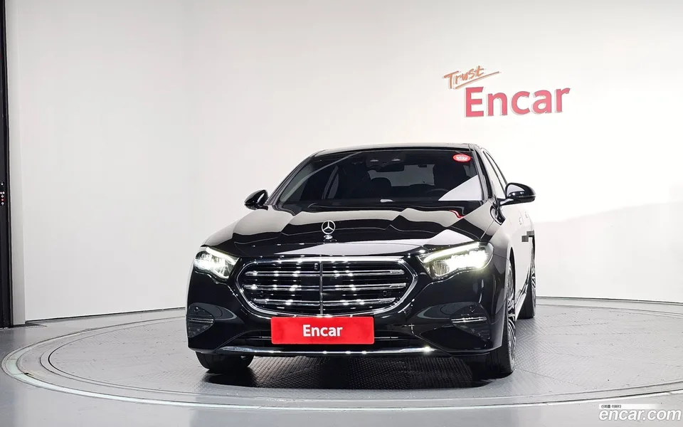 Mercedes-Benz E-Class E220d 4MATIC 2024 — thumbnail 3
