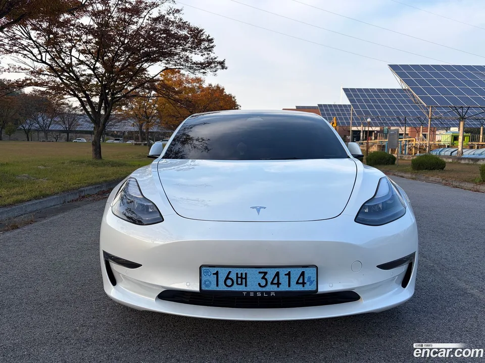 Tesla Model 3 AWD 2022 — thumbnail 3