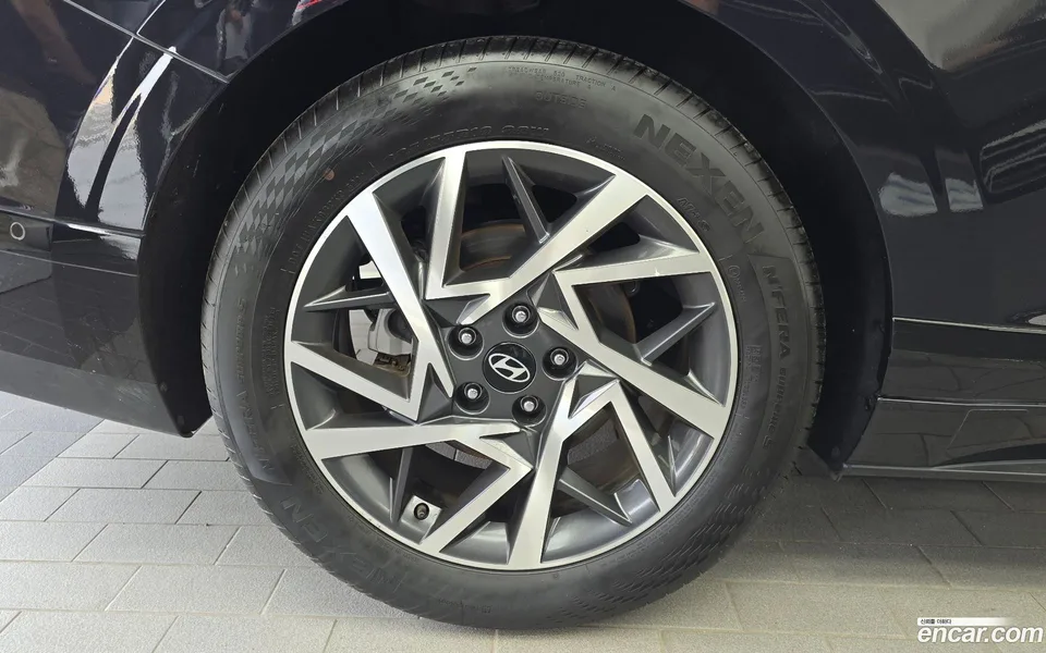 Hyundai Grandeur 2.5 2WD 2023 — миниатюра 5
