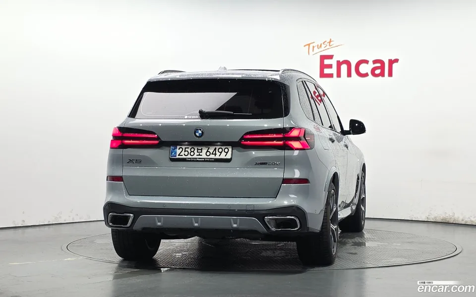 BMW X5 xDrive 30d M 2025 — thumbnail 4
