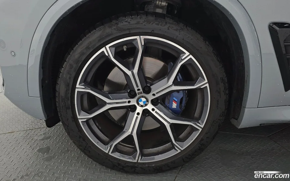 BMW X5 xDrive 30d M 2025 — thumbnail 5