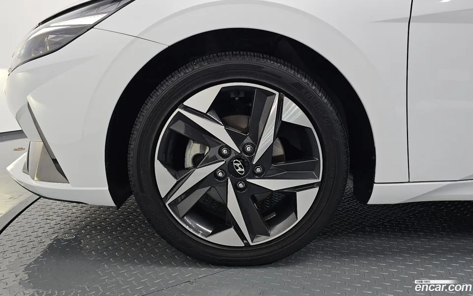 Hyundai Avante 1.6 2022 — thumbnail 2