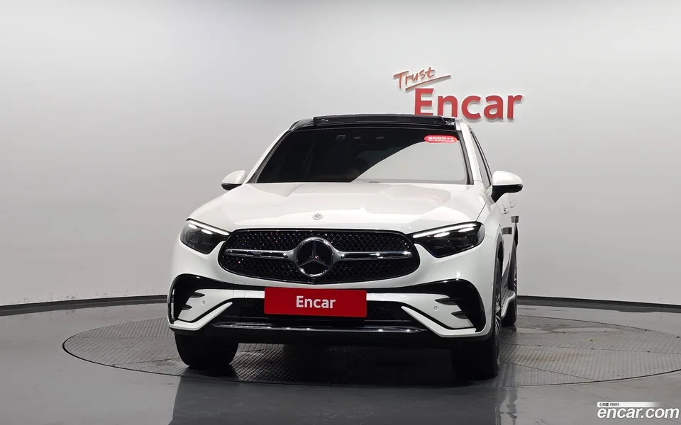 Mercedes-Benz GLC-Class GLC300 4MATIC AMG Line 2024 — thumbnail 3