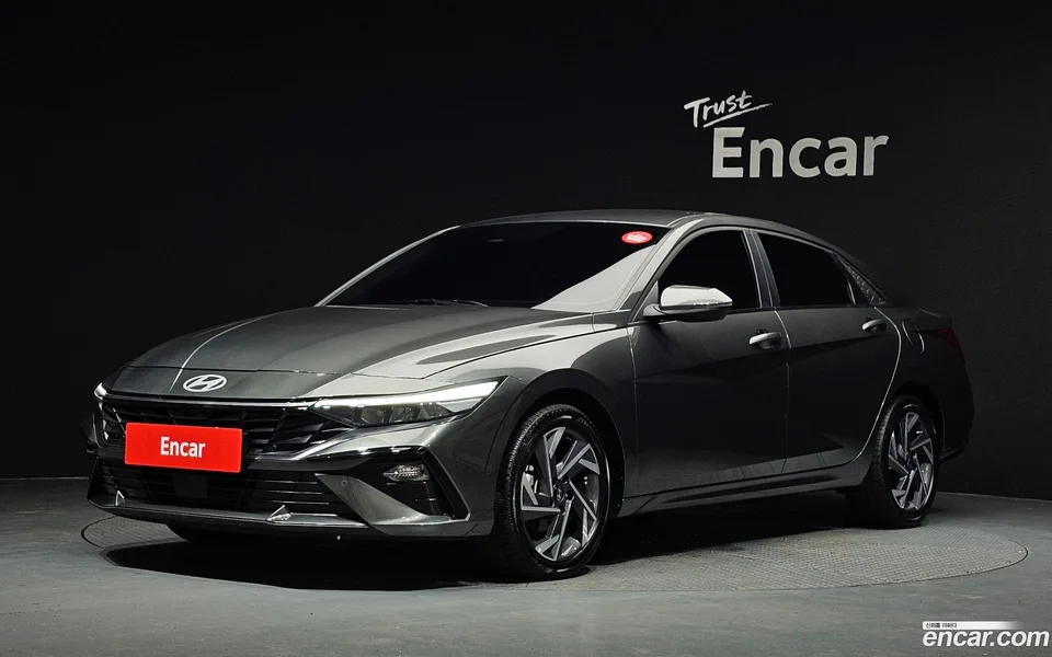 Hyundai Avante CN7 Hybrid 2025 — photo 1, buy with delivery to Moscow