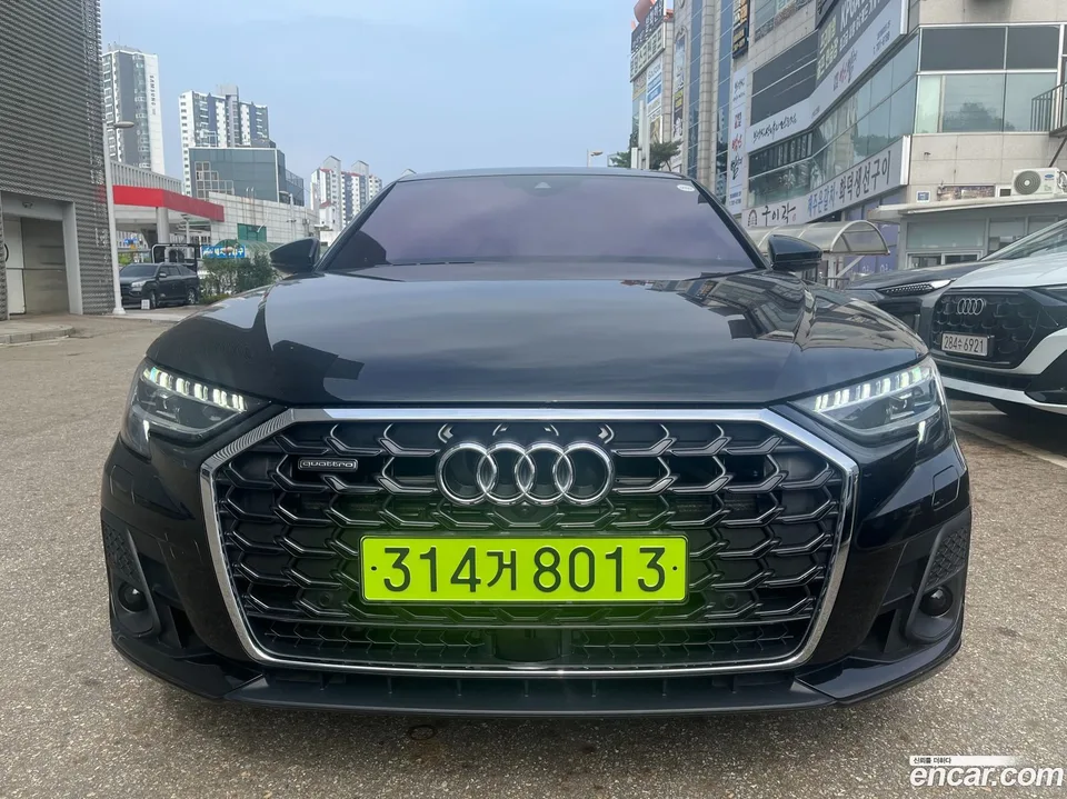 Audi A8 55 TFSI LWB 2023 — thumbnail 3