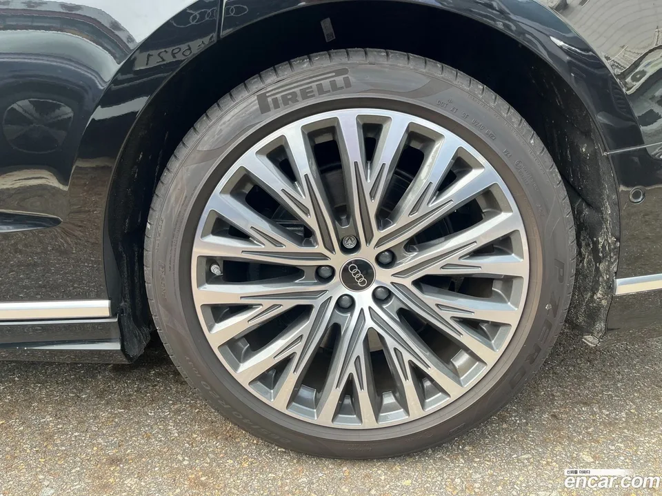 Audi A8 55 TFSI LWB 2023 — thumbnail 5