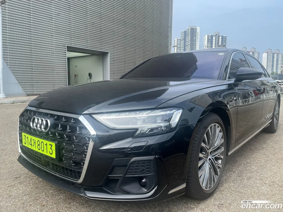 Audi A8 55 TFSI LWB 2023 — photo 1, buy with delivery to Moscow